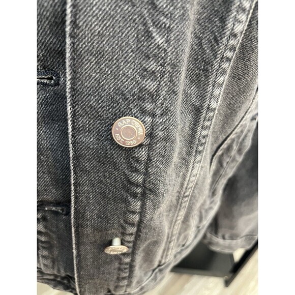 Gap Women’s  Denim Jacket Medium Wash XS Long Sleeve Button Down With Pockets - Picture 11 of 15